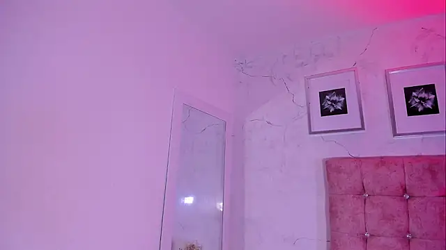 Maddy_Mills's cam snapshot