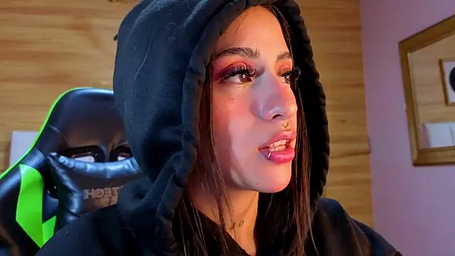 Abril_Velvet_a_'s cam snapshot