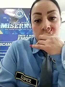 CRISTAL__11's cam snapshot