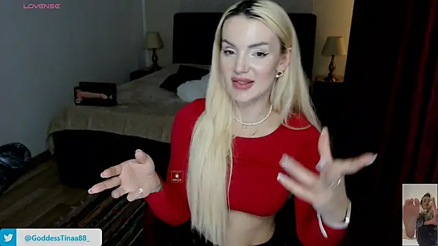 Goddess_Tina's cam snapshot