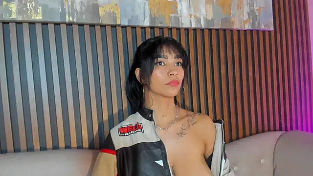 LauraAristizabal's cam snapshot