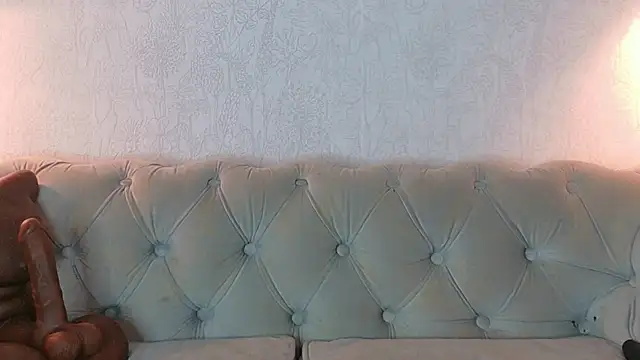 Cloee_Rainbow1's cam snapshot