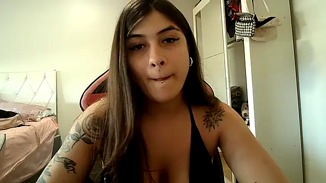 Becca_B's cam snapshot