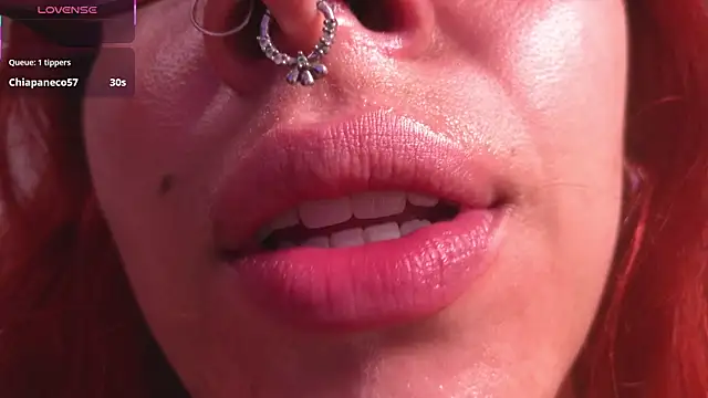 bri_von_dhara__'s cam snapshot