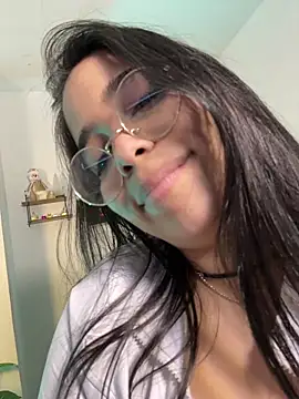 tati_reyess's cam snapshot