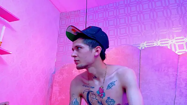 CharlotteandTaylorr's cam snapshot