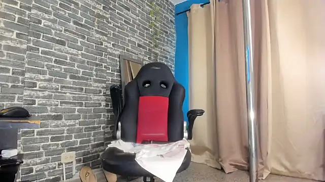 iam_samy_'s cam snapshot