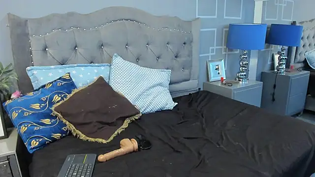 AliceBlackx's cam snapshot