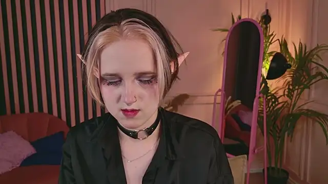 luna_son's cam snapshot