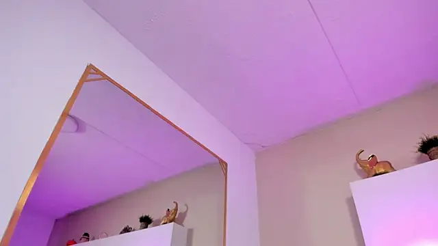 Sophie_Russell_'s cam snapshot