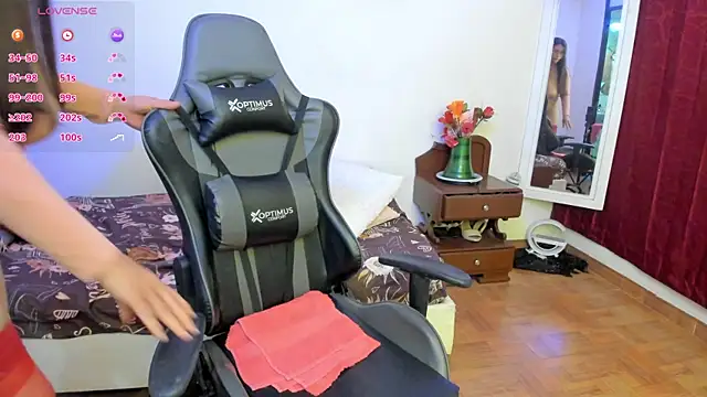 esmeralda_milf's cam snapshot