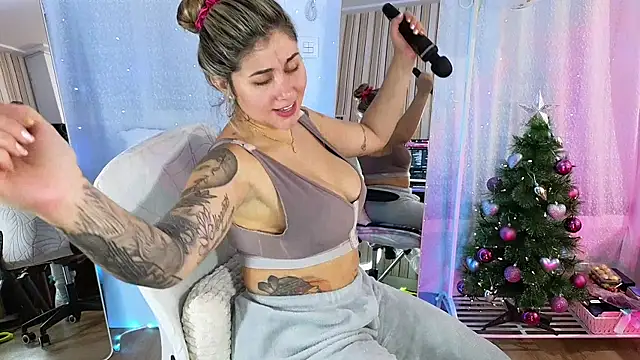 Tawny_cox's cam snapshot