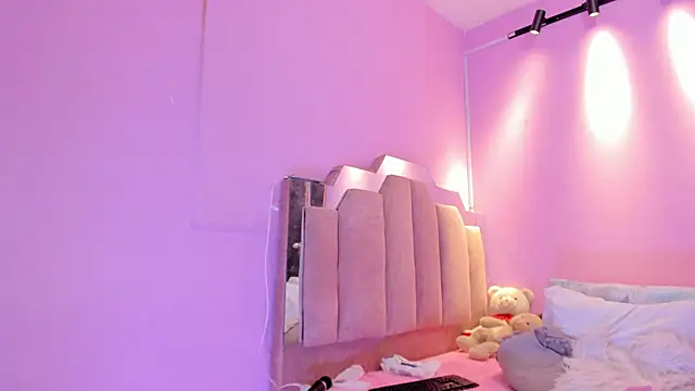 LoveQueen2's cam snapshot