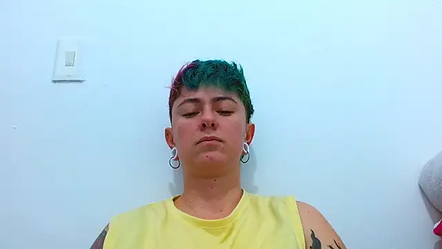 tomboyblue's cam snapshot