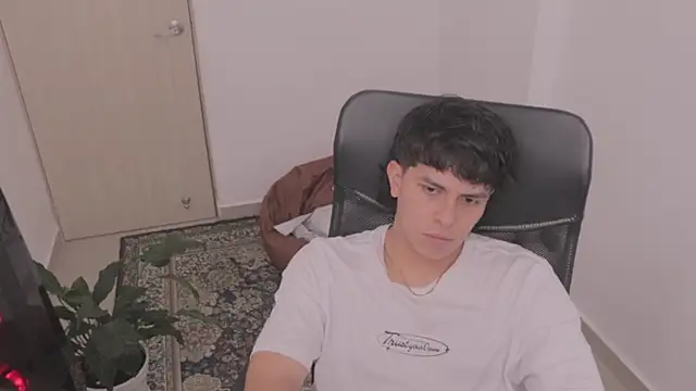 Tony_Hoffa live sex cam