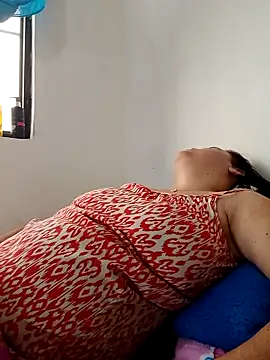 yaneth_'s cam snapshot