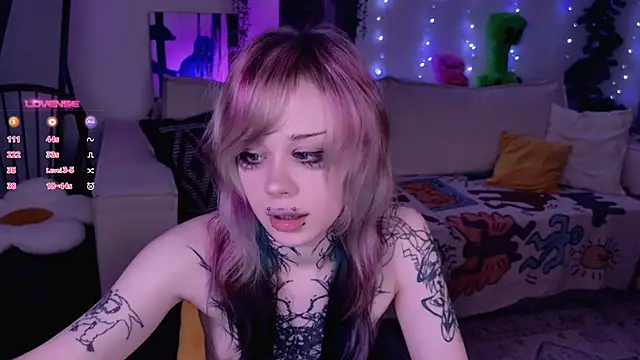 Lollyshy's cam snapshot