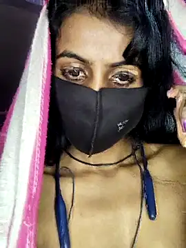 Thaper_Meera2's cam snapshot