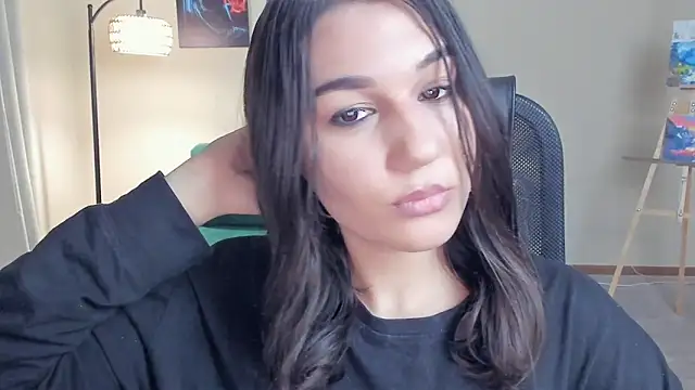 HienBiddie's cam snapshot