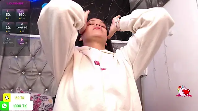 LAILAGUMMY's cam snapshot