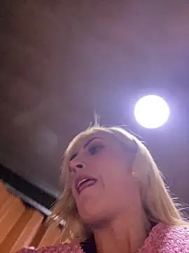 alicev_kitty's cam snapshot