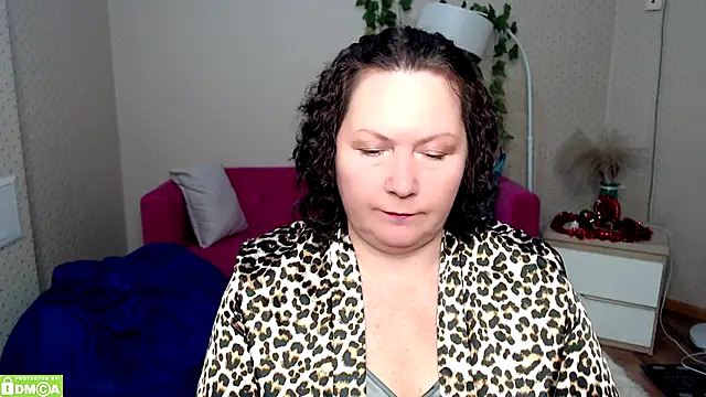 milf_hornys's cam snapshot