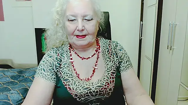 GrannyAlisa's cam snapshot