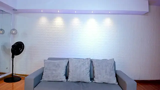 violet_scott's cam snapshot