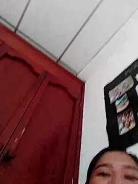 Sarahy-'s cam snapshot