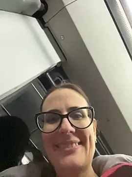 NataKitten live sex cam