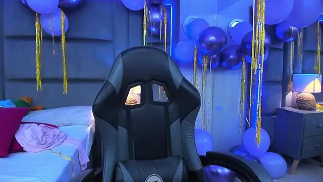 GabyMoreau's cam snapshot