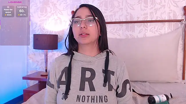 LexyBlaze_'s cam snapshot