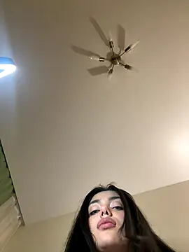 Sweet_Khalifa_ live sex cam