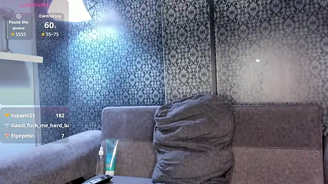 AmberRoses_'s cam snapshot