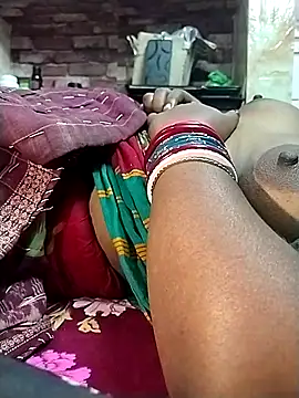 bhabi_open_nshow's cam snapshot