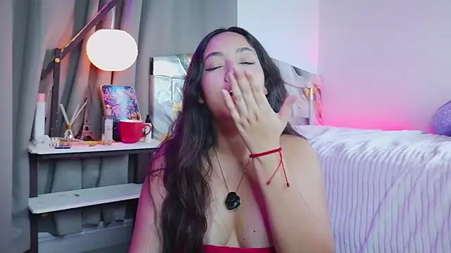 EmmaDembers's cam snapshot