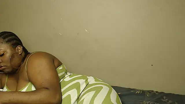 SexyEbonyy_'s cam snapshot