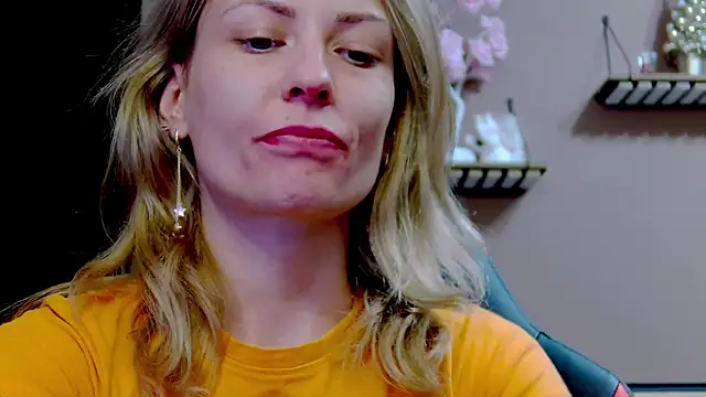 karo123421's cam snapshot