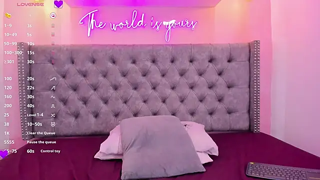 Sophiia_77's cam snapshot