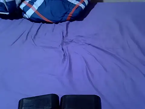 Just_Karu's cam snapshot