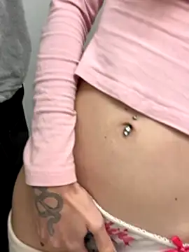 kira_mia live sex cam