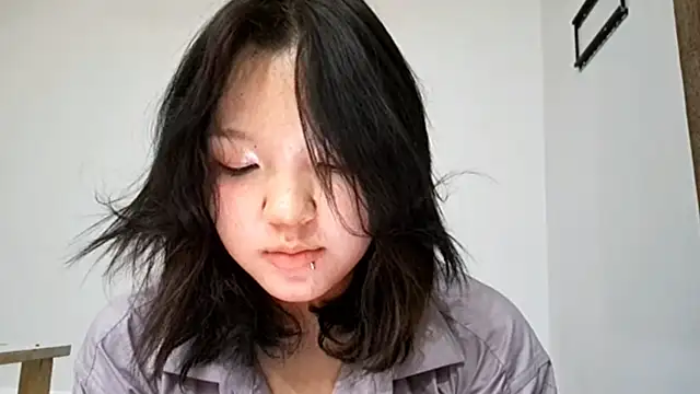 MeowMiaMeow's cam snapshot