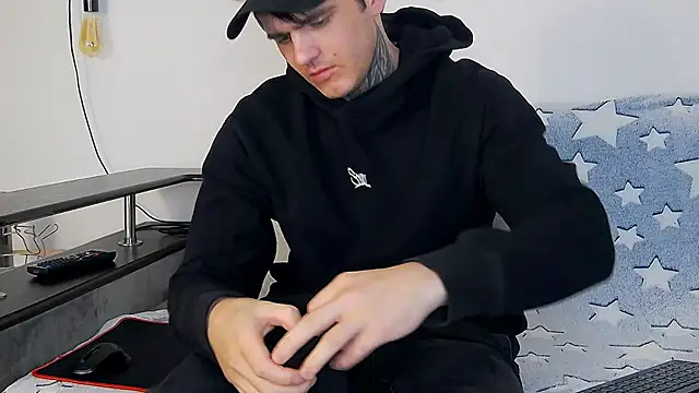 CarterCole's cam snapshot