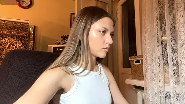 EnergeticMona's cam snapshot