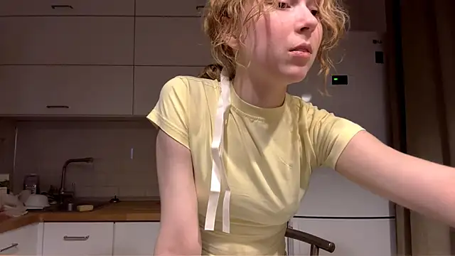 ElfriedaZwack's cam snapshot