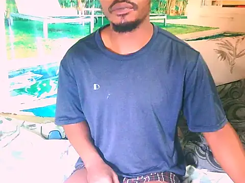 EbonyTiger69's cam snapshot