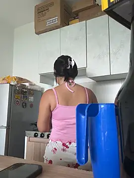 Pretty_Isadora live sex cam