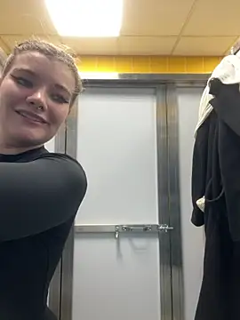 Holy_Tereza live sex cam