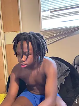 YourLittleBoyfriend live sex cam