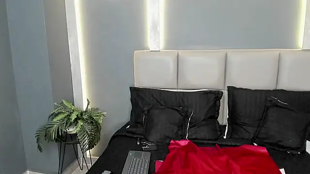 NaughtyNebula's cam snapshot